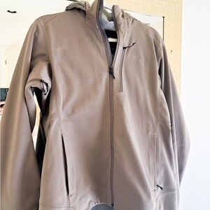 Ski & Snow Softshell Jacket in Taupe - Hooded Zip Front